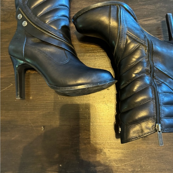 harely Davidson heeled boots size 8 1/2 worn twice like new - Picture 4 of 4